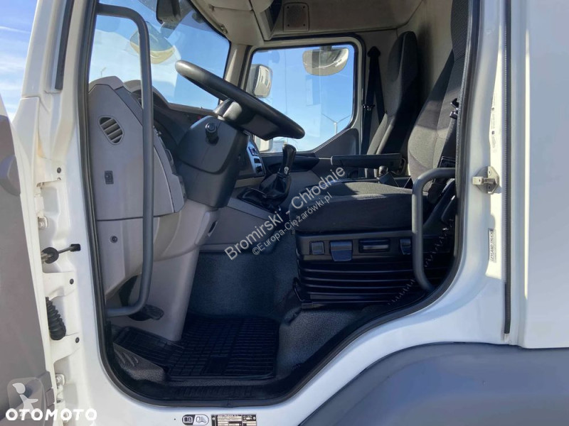 شاحنة DAF LF 220 CHŁODNIA THERMO KING T R