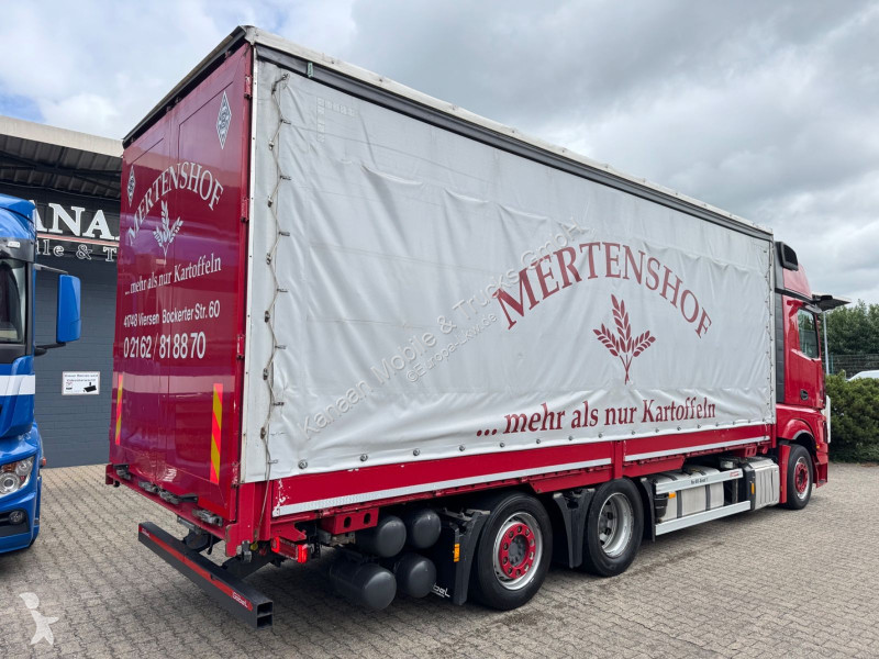 شاحنة Mercedes 2548 5 L 6x2 Lowliner BDF