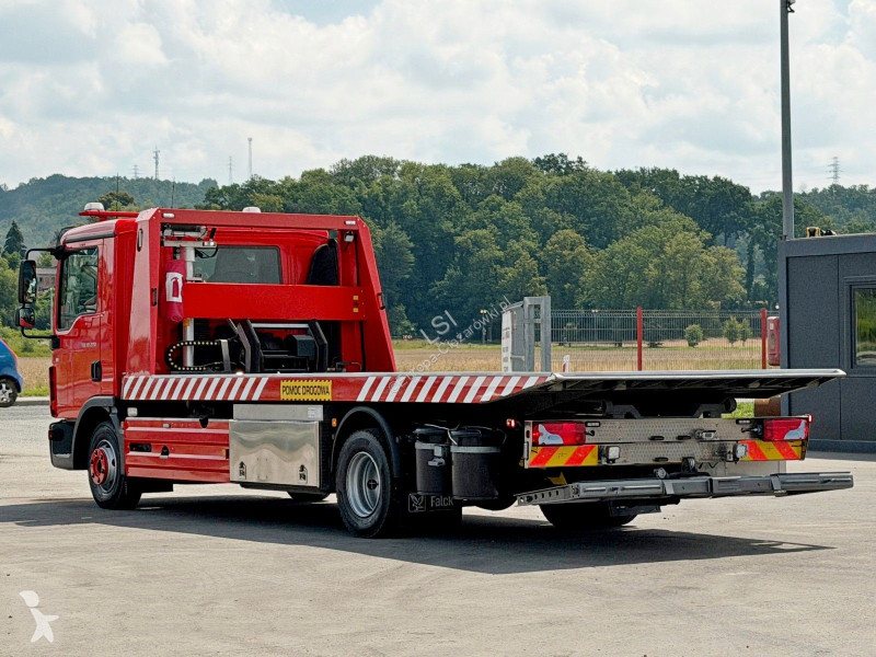 شاحنة MAN 12.220 * ABSCHLEPPWAGEN 5,95 m* TOP