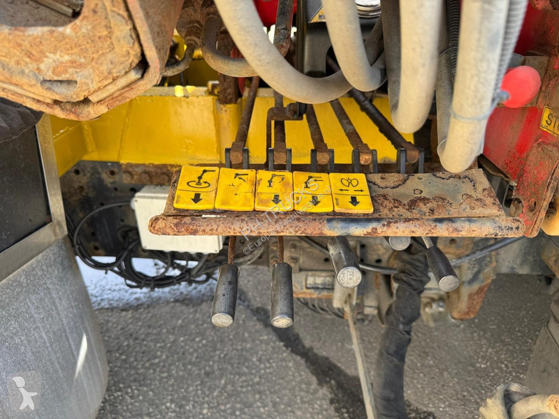 شاحنة Iveco 420 6X2 EURO 6 + FASSI F80A.0.23 +...