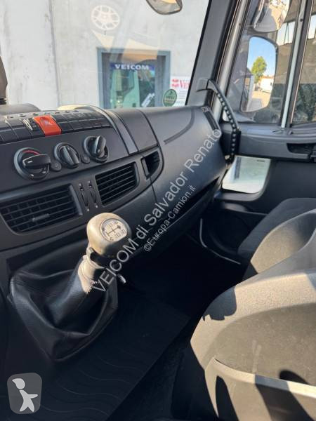 شاحنة Iveco