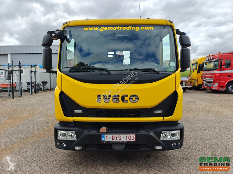 شاحنة Iveco EuroCargo 120-220L 4x2 Half Sleeper...
