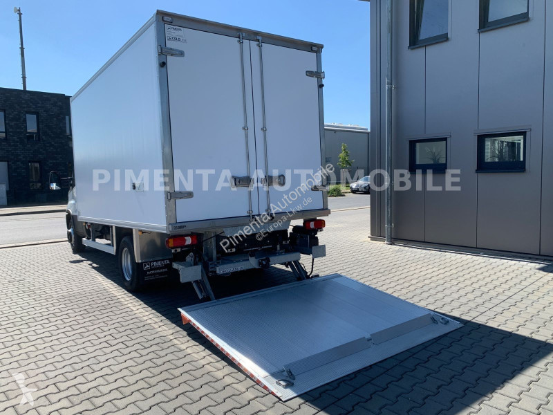 Furgoneta Iveco 70C18A8P TK AUT LUF TRENNWAN...