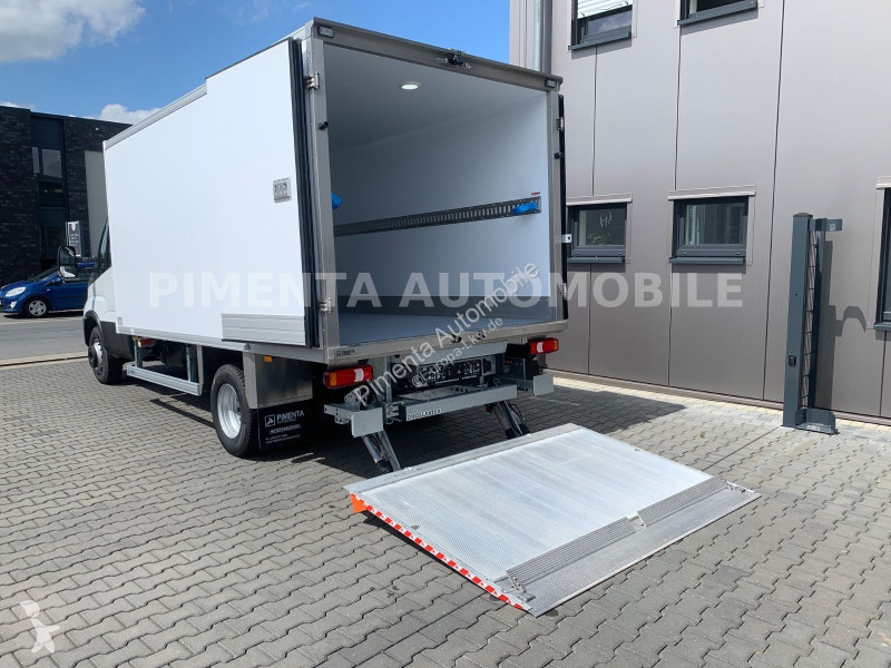 شاحنة Iveco 70C18A8P TK AUT LUFTFED HÖHE 2,95m...