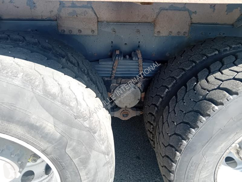 شاحنة Renault 320 DCI