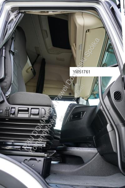 Camión Iveco / 420 / E 6 / KONTENER + WINDA /...