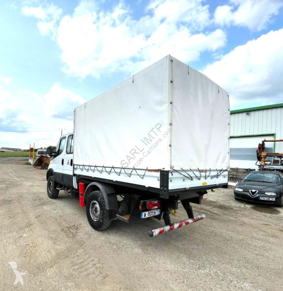 Véhicule utilitaire Iveco DOUBLE CABINE 4X4...