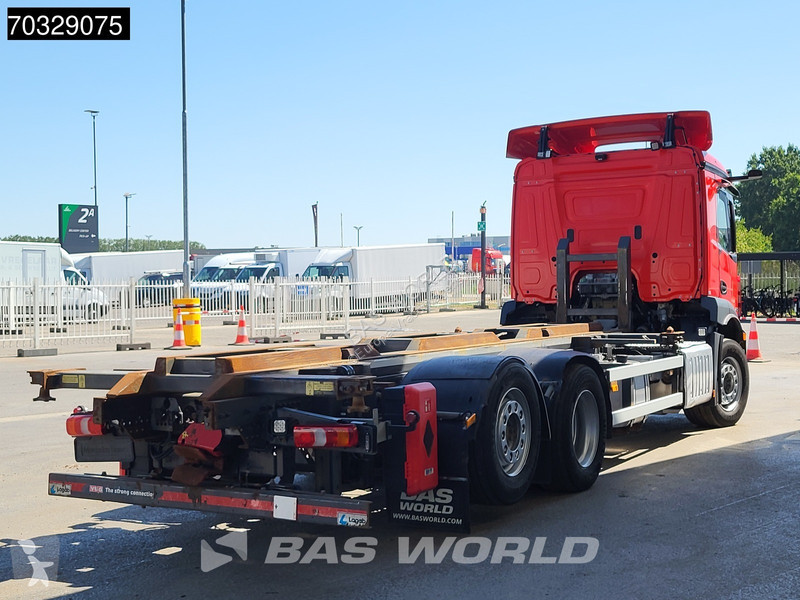 شاحنة Mercedes 2533 6X2 LOW Mileage! Lifting...