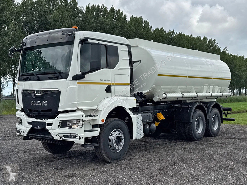 شاحنة MAN 33.400 BB CH Fuel Tank Truck (2 units)