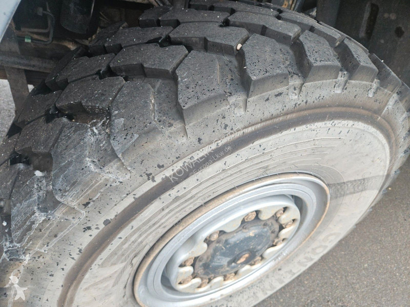 شاحنة MAN 18224 4x4 mit HIAB 125-2 Ladekran