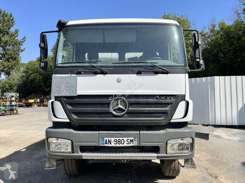 شاحنة Mercedes  AXOR 1833 4X4