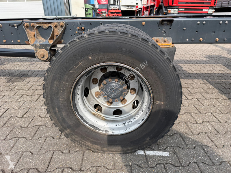 شاحنة Iveco EuroCargo 120 E22 4x2 Chassis Euro...