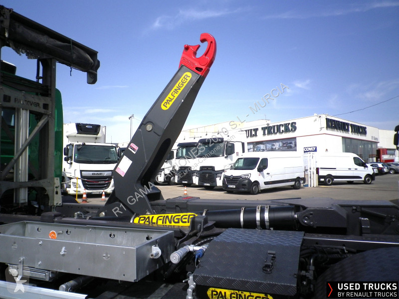 شاحنة Renault D Wide
