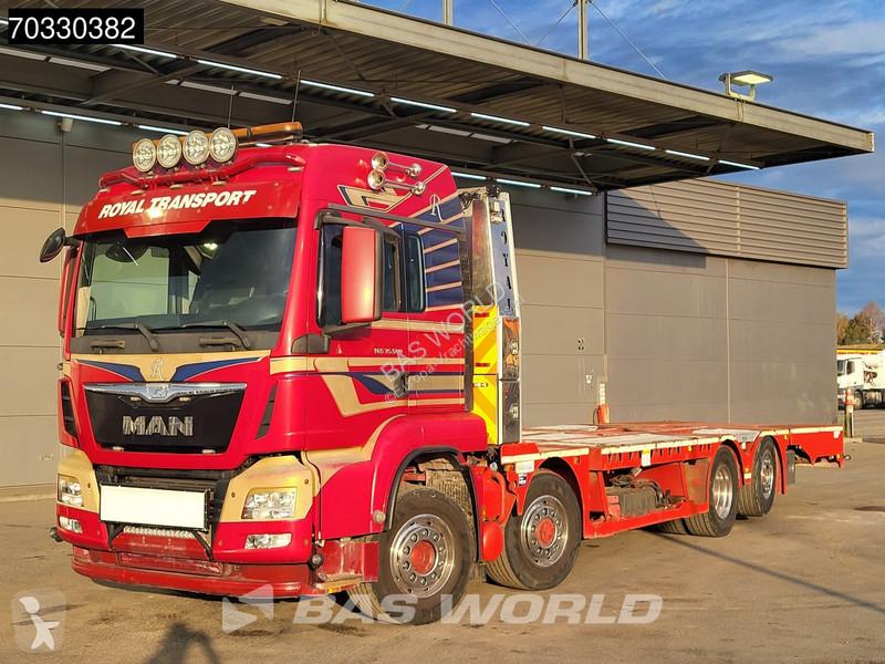Camión MAN 35.480 8X4 Machine transporter...