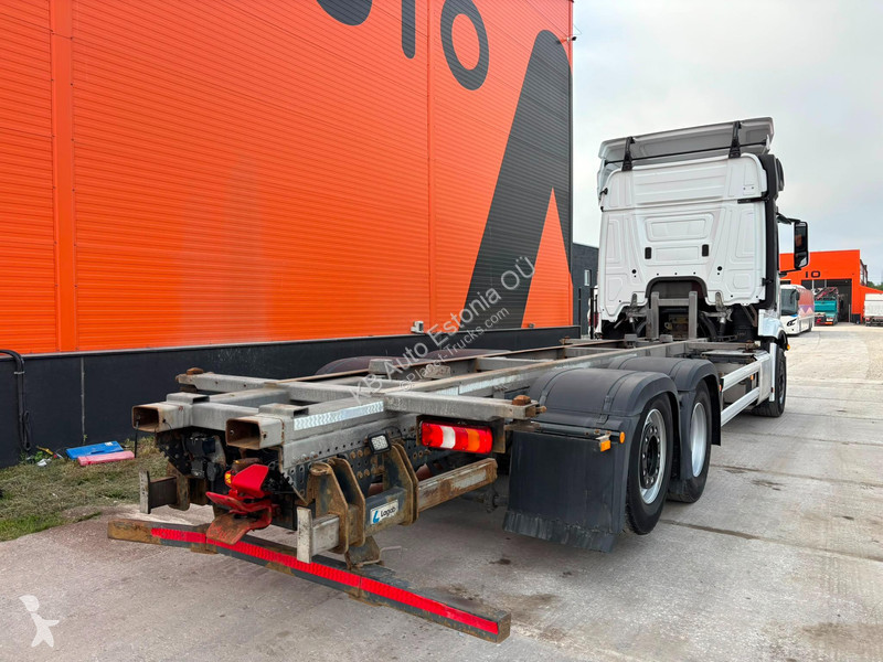 شاحنة Mercedes 2551 6x2 ADR / STREAMSPACE