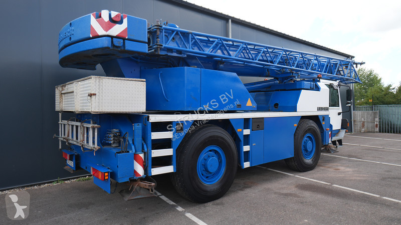 Žeriav Liebherr 1030