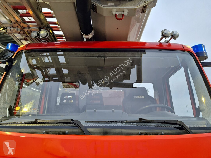 Lastbil Iveco 180E300