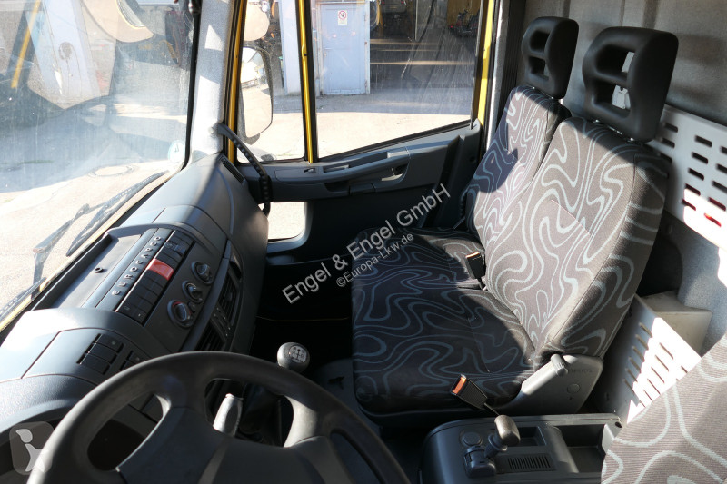 شاحنة Iveco EuroCargo ML 120 E 28 AHK LBW