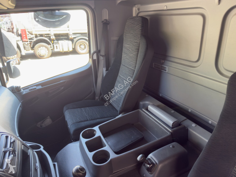 شاحنة Mercedes atego 1024