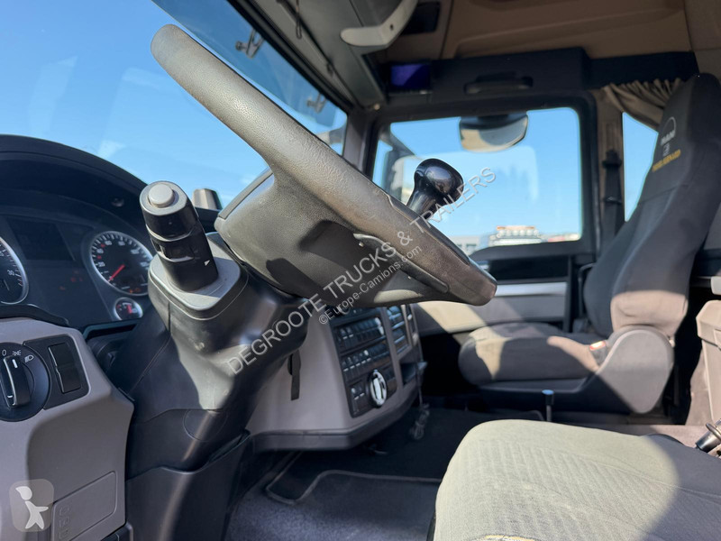 Camión MAN 470