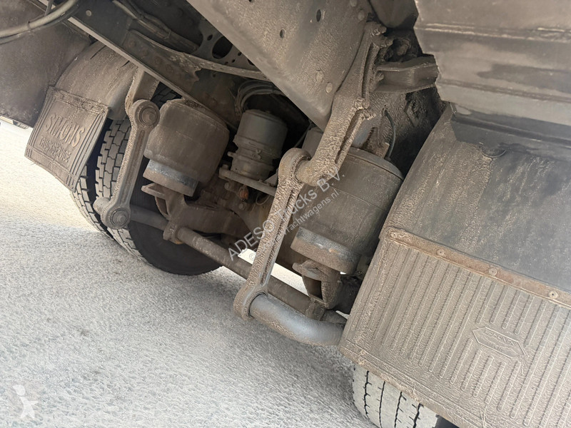 شاحنة Mercedes 1833 met Palfinger PK12000...