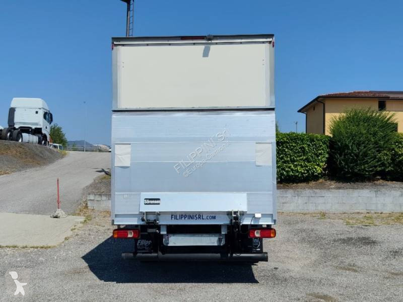 شاحنة Iveco