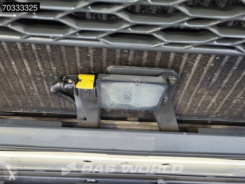 شاحنة Volvo 460  6X2 Chassis Lift-Axle Full Air...
