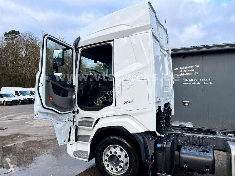 Kamion DAF 480 FA 4x2 Fahrgestell Blatt-/Luft...