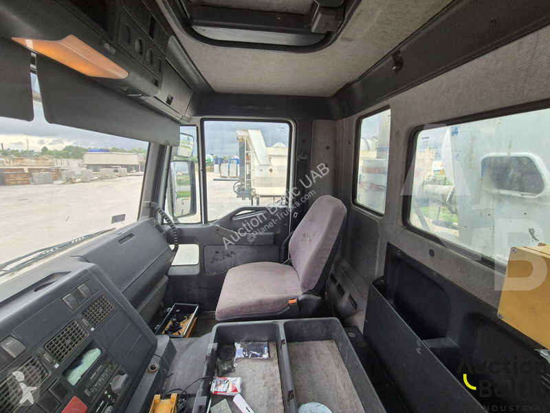 Camion Iveco 410E44H/80