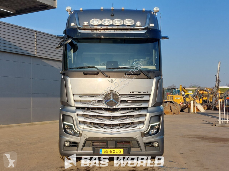 Грузовик Mercedes L L 2848