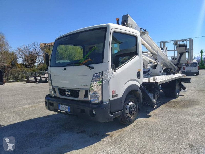 Camión Nissan HX195