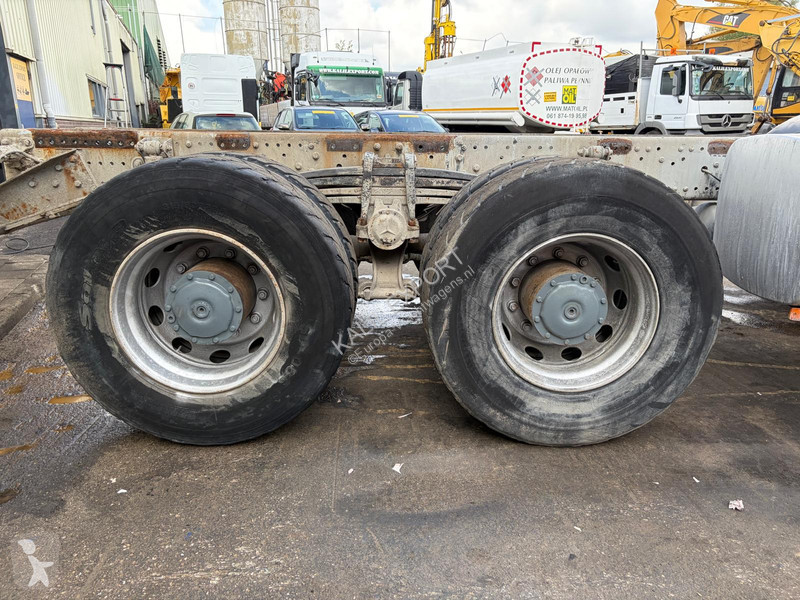 Camión Mercedes 4140 Chassis Cabine - 8x4 -...