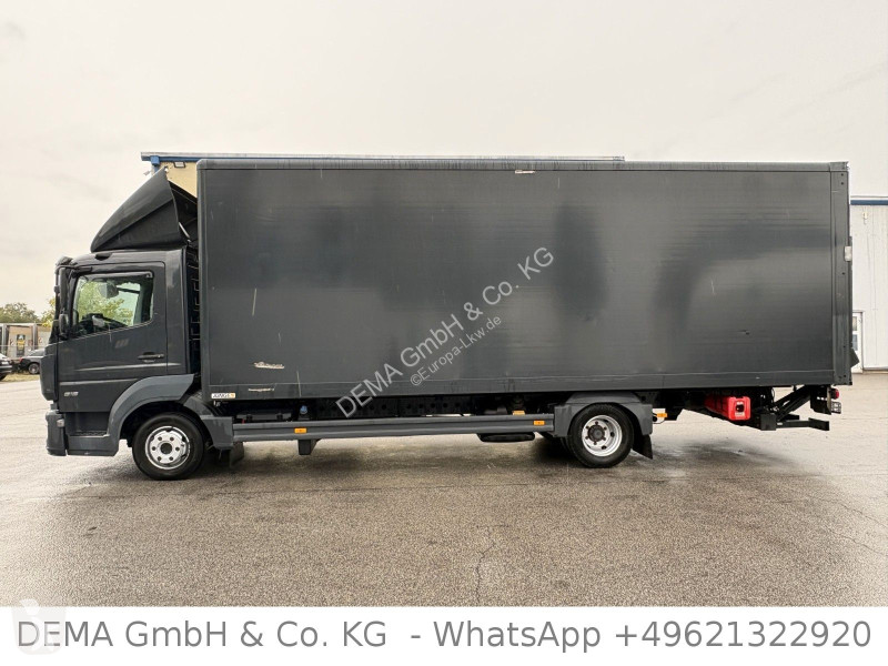 Vrachtwagen Mercedes...