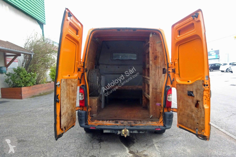 Véhicule utilitaire Renault MASTER 2,5 DCI 110...