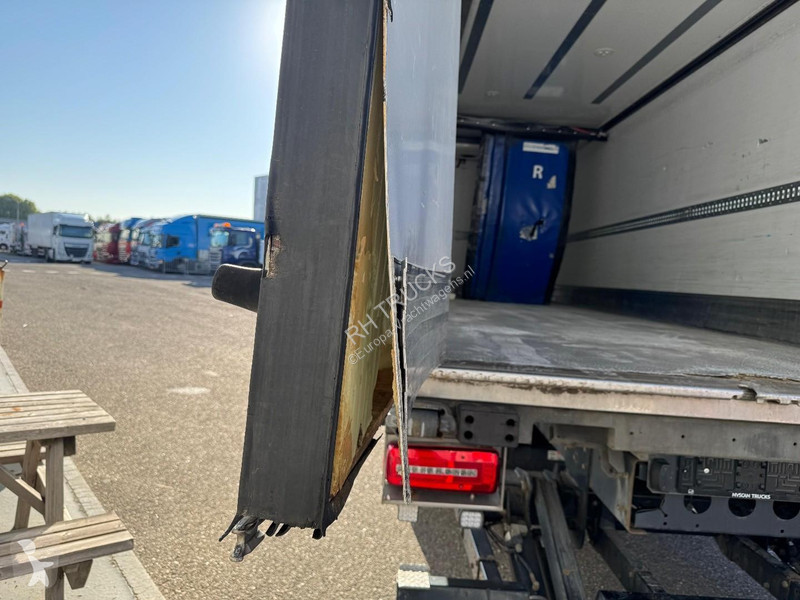 Camion DAF 290 4X2 EURO 6 - REAR DOORS DAMAGED