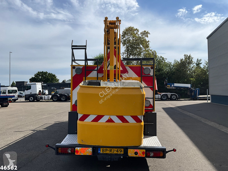 Vrachtwagen DAF LF 150 Custers 16,5 meter