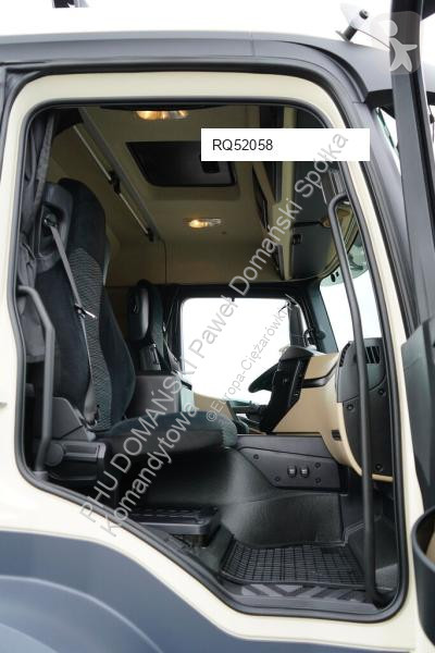 Vrachtwagen Mercedes / TANDEM