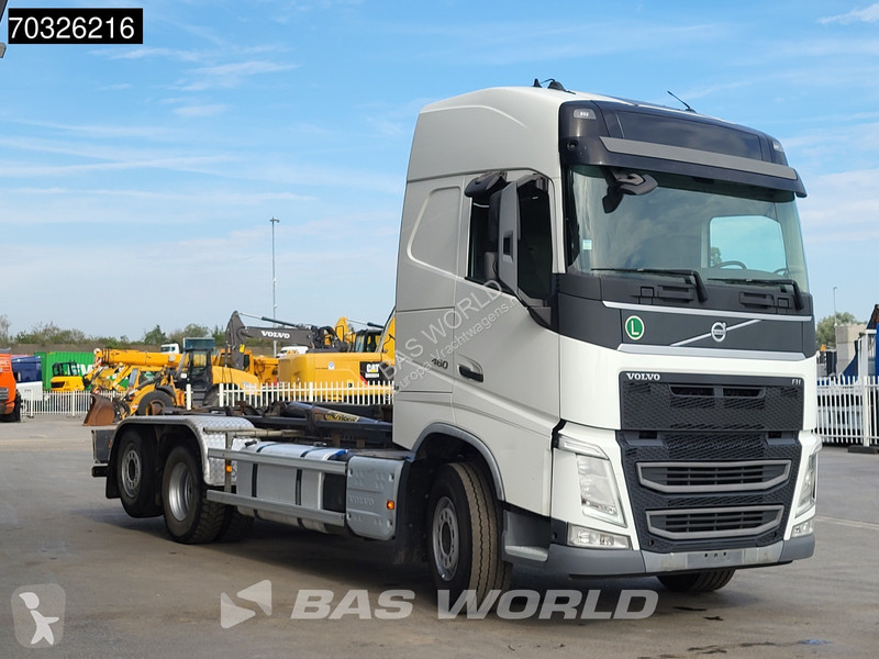 Camion Volvo 460  6X2 Palfinger T20...