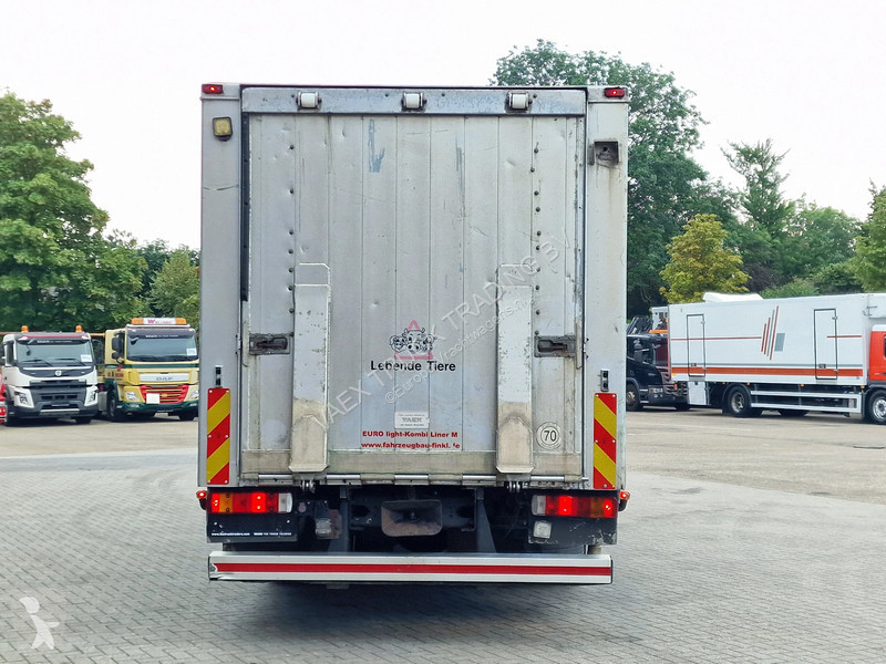 Camión Scania 4x2 - Finkl livestock 16.8M2 -...