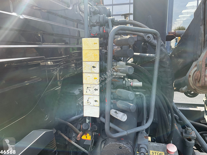 Camión Mercedes 818 Fassi 4 Tonmeter laadkraan