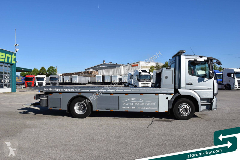 Camion Mercedes 1330L 4x2 Abschleppwagen...