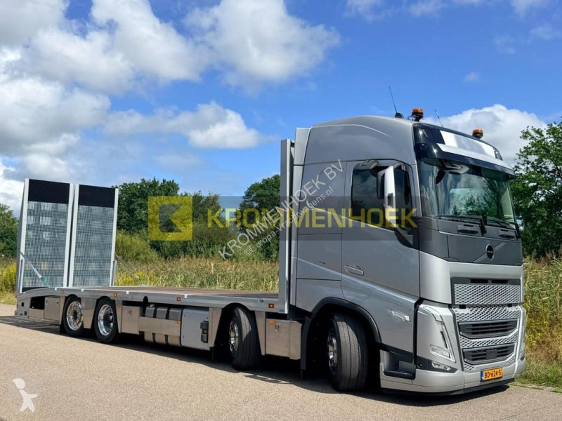 Трал Volvo FH 500 8x2 Machine transporter | New