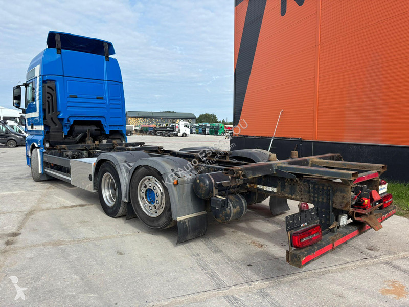 Camión MAN TGX 6x2*4 INTARDER / CHASSIS L=7897 mm