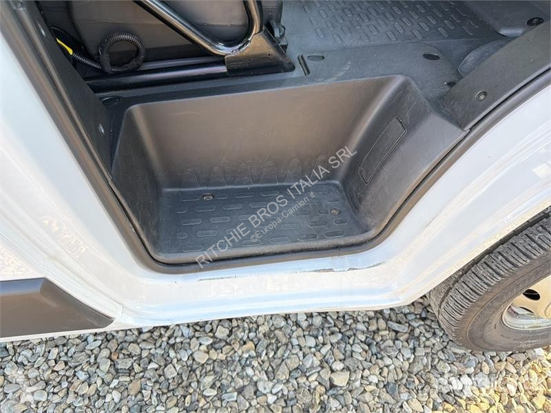 Camión Opel 2.2 103 KW PR PL L4 Curtain Side Truck