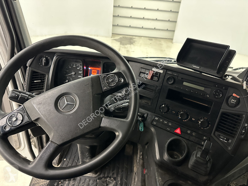 Kamion Mercedes 1830
