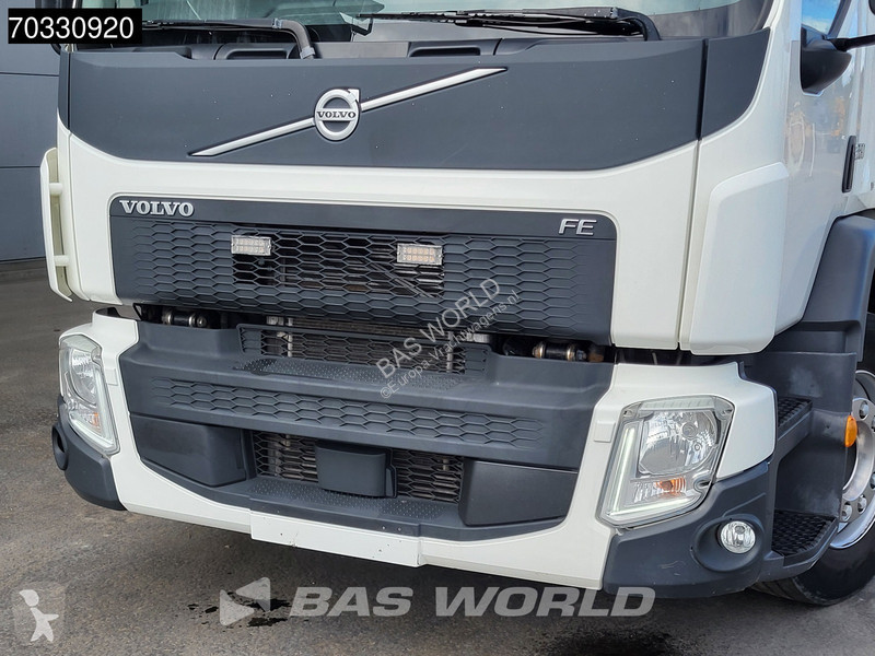 Camión Volvo 280 4X2 19tonner 2000kg...