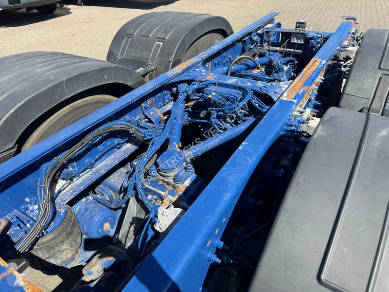 Camión Volvo 16750 6x2 Retarder Globetrotter WB...