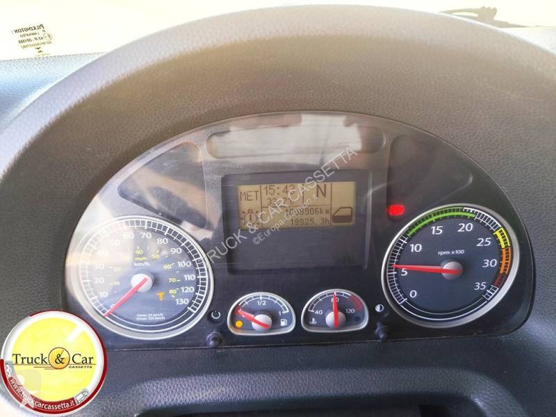 Camión Iveco 180 E 30