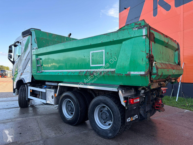 Camión Volvo 540 6x4 RETARDER / BOX L=4643 mm
