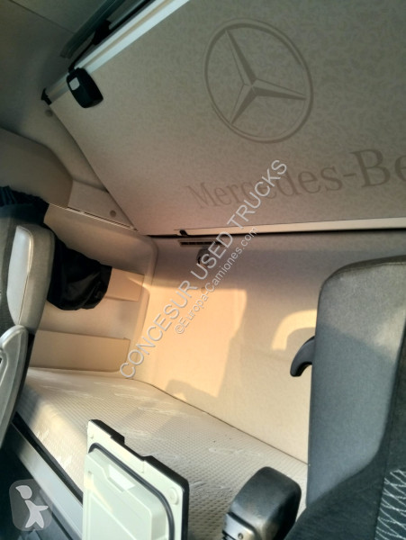Camión Mercedes  1848 GIGASPACE